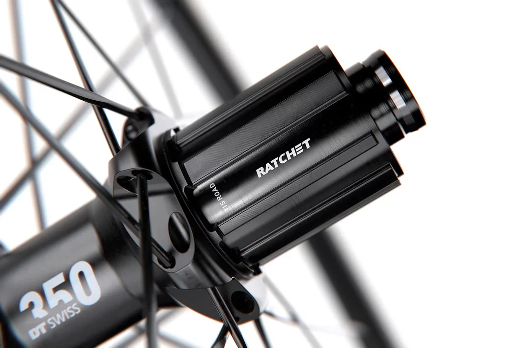 Dt-swiss DT Swiss PR 1600 SPLINE 23 Wielset - 28" | Clincher | Centerlock - 12x100mm | 12x142mm - 350 Road - HG-L - Image 6