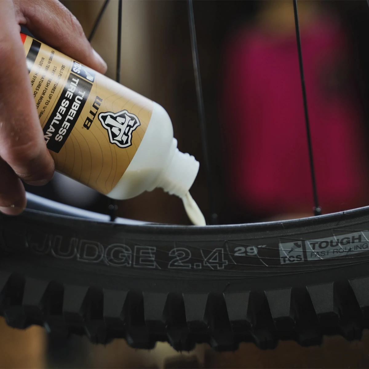 WTB TCS Tubeless Tire Sealant - 946ml - Image 2