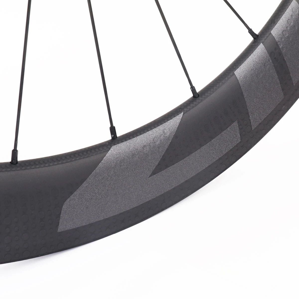 ZIPP 404 Firecrest Carbon Front Wheel - Tubeless - Centerlock - 12x100mm - Black - Image 3